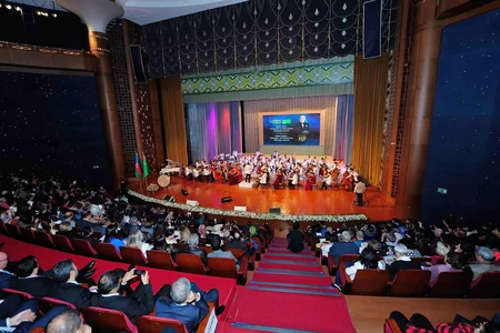 Aşqabadda Heydər Əliyevin 100 illik yubileyi münasibəti ilə konsert keçirilib
