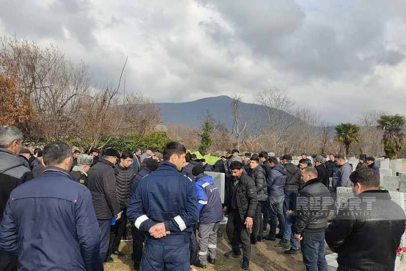 В Балакяне похоронены восемь погибших пассажиров самолета AZAL