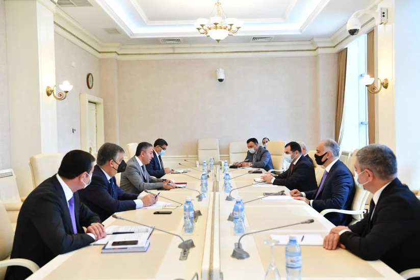 Baş tutmamış hərracda verginin ödənilməsi qaydaları müzakirə olunub