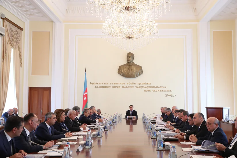 Novruz Məmmədovun sədrliyi ilə Nazirlər Kabinetinin növbəti iclası keçirilib