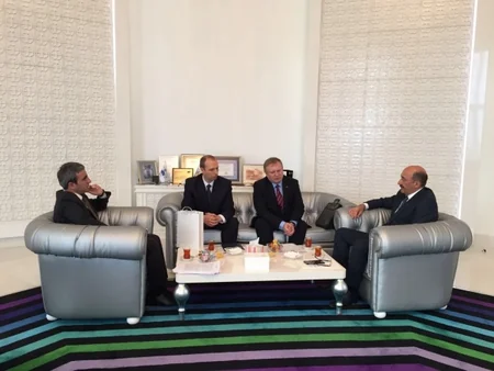Əbülfəs Qarayev dörd ölkənin Azərbaycandakı səfirləri ilə görüşüb