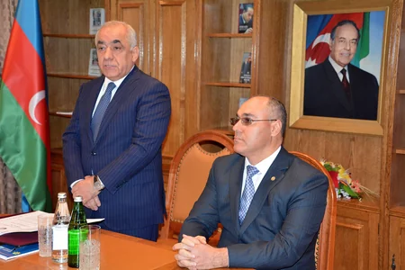 Dövlət Gömrük Komitəsinin yeni sədri kollektivə təqdim edilib