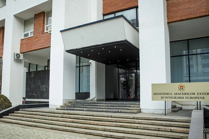 Moldova says Russian missiles crossed its airspace