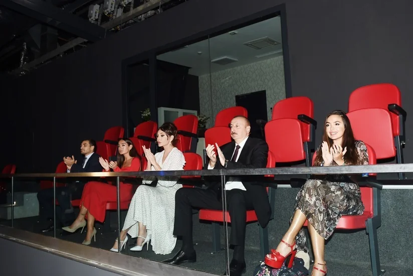 Prezident İlham Əliyev AXC-nin 100 illik yubileyinə həsr edilən konsertdə iştirak edib - YENİLƏNİB-2