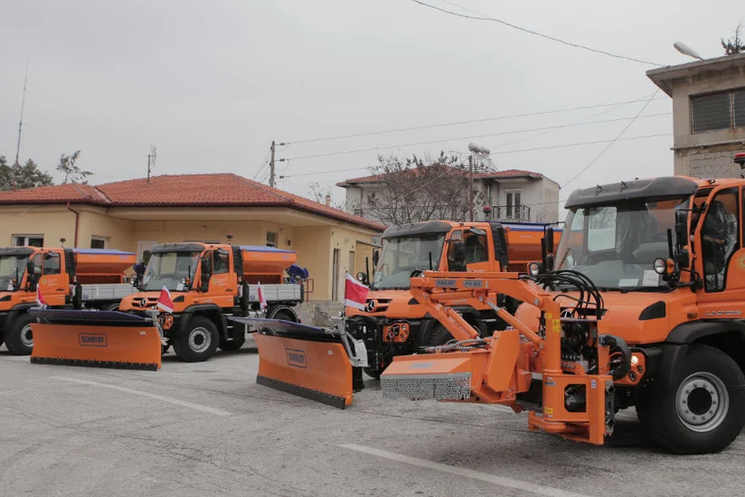 “TAP-AG” Yunanıstanın regionuna qar təmizləyən maşın verib