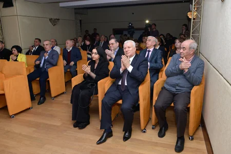 Xalq artisti Hüseynağa Sadıqovun xatirə gecəsi keçirilib