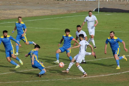 Premyer Liqa: Qarabağ Kəpəzlə heç-heçə edib