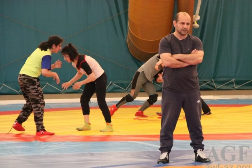 Aslan Ağayev: Avropa çempionatından bir dəst medal gözləyirik