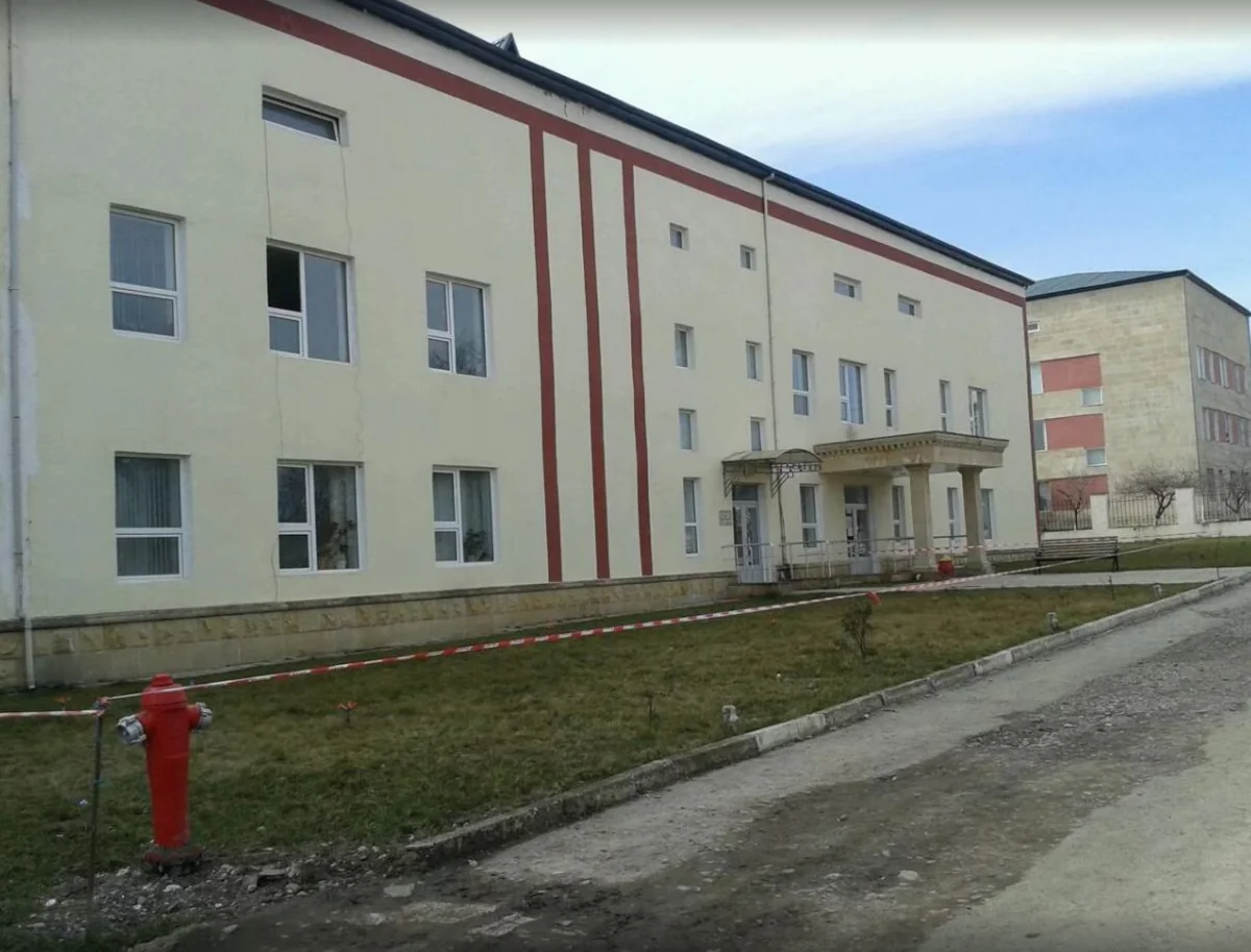 Rayon mərkəzi xəstəxanalarından birinin baş həkimi işdən çıxarılıb