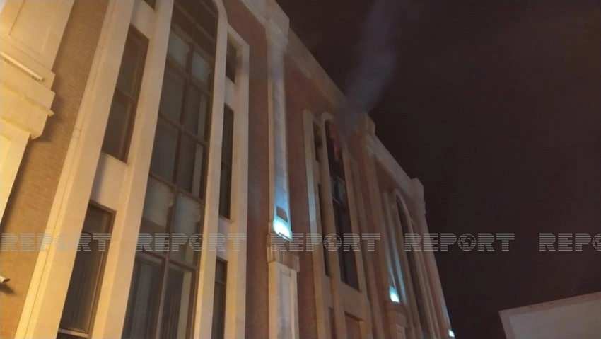 Gəncədə inzibati binadakı yanğın söndürülüb