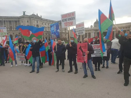 Азербайджанцы Австрии провели акцию