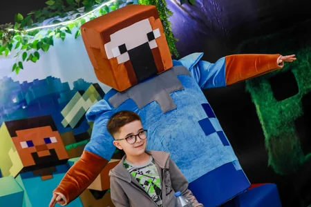 CineMastercard hosts pre-premiere screening of 'A Minecraft Movie'