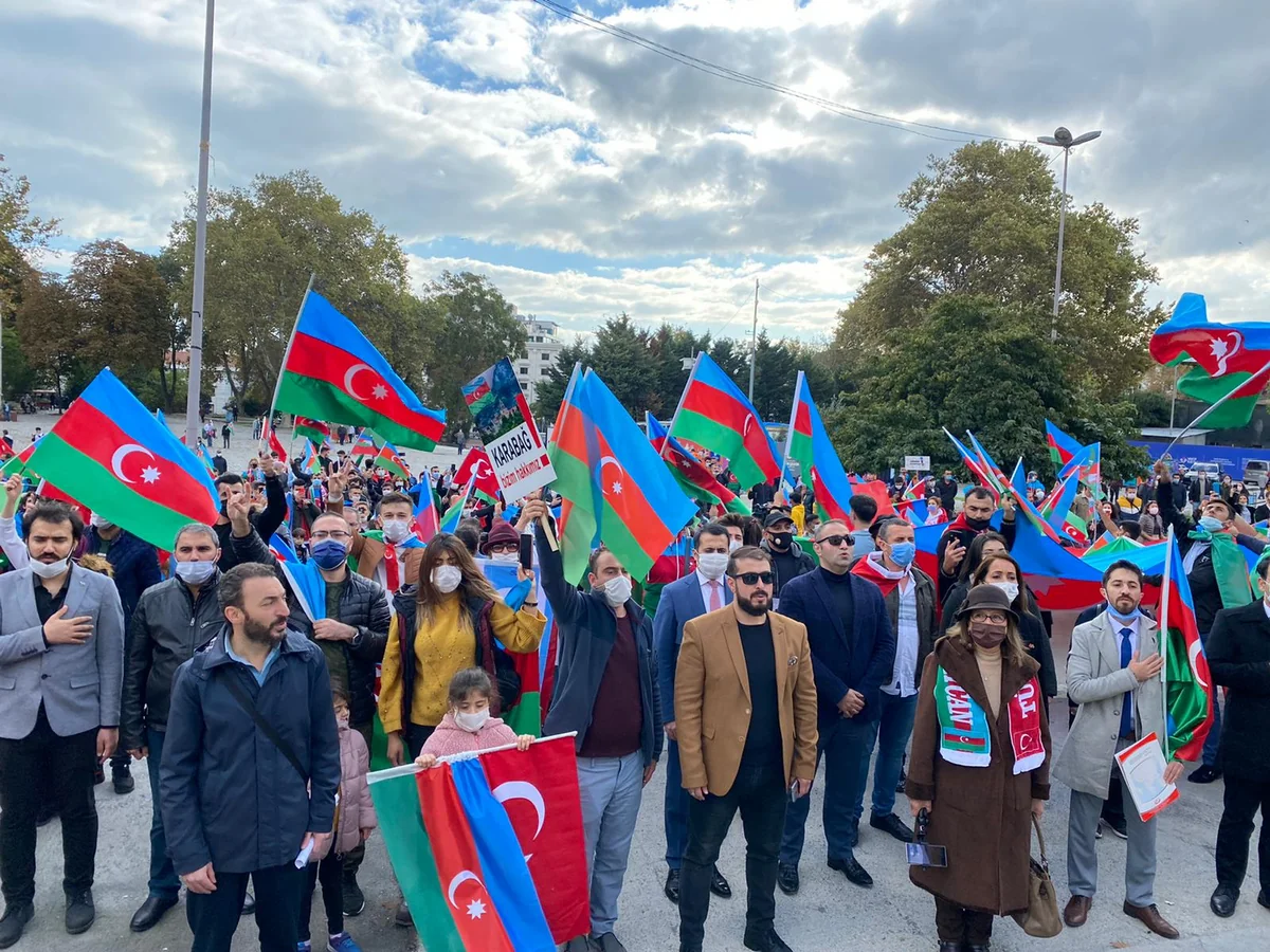 İstanbulda Şuşanın azad olunması münasibəti ilə aksiya keçirilib