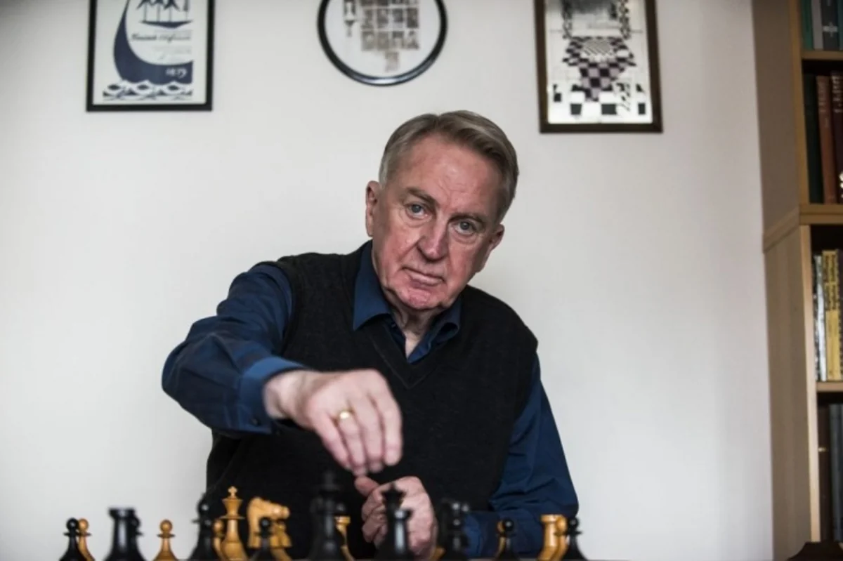 FIDE-nin dördüncü prezidenti vəfat edib