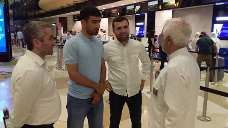 Azərbaycanlı zəvvarların ilk qrupu Həcc ziyarətinə yola düşüb - FOTO
