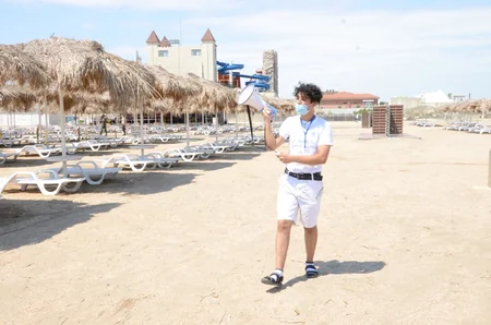 Bakıda çimərliklər açıldı