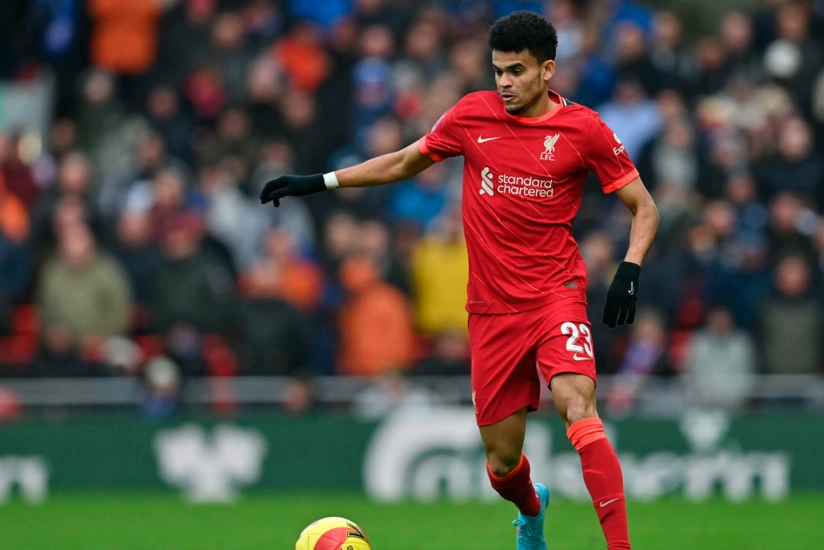 Liverpool forward offers himself to Barcelona with direct approach to Deco