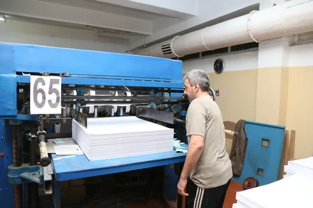 Milli Məclisə seçkilərlə bağlı səsvermə bülletenlərinin çapına başlanılıb - FOTOLAR