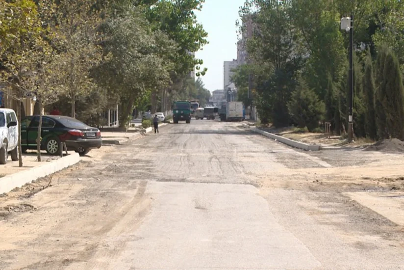 Bakıda daha bir yol təmir olunur
