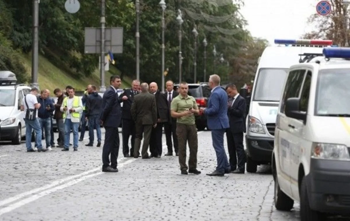 СБУ: Взрыв в центре Киева - теракт - ВИДЕО