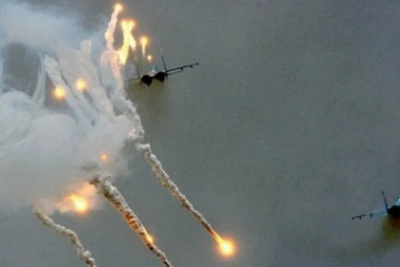 Ирак начал первые авиационные рейды против ИГИЛ в Сирии