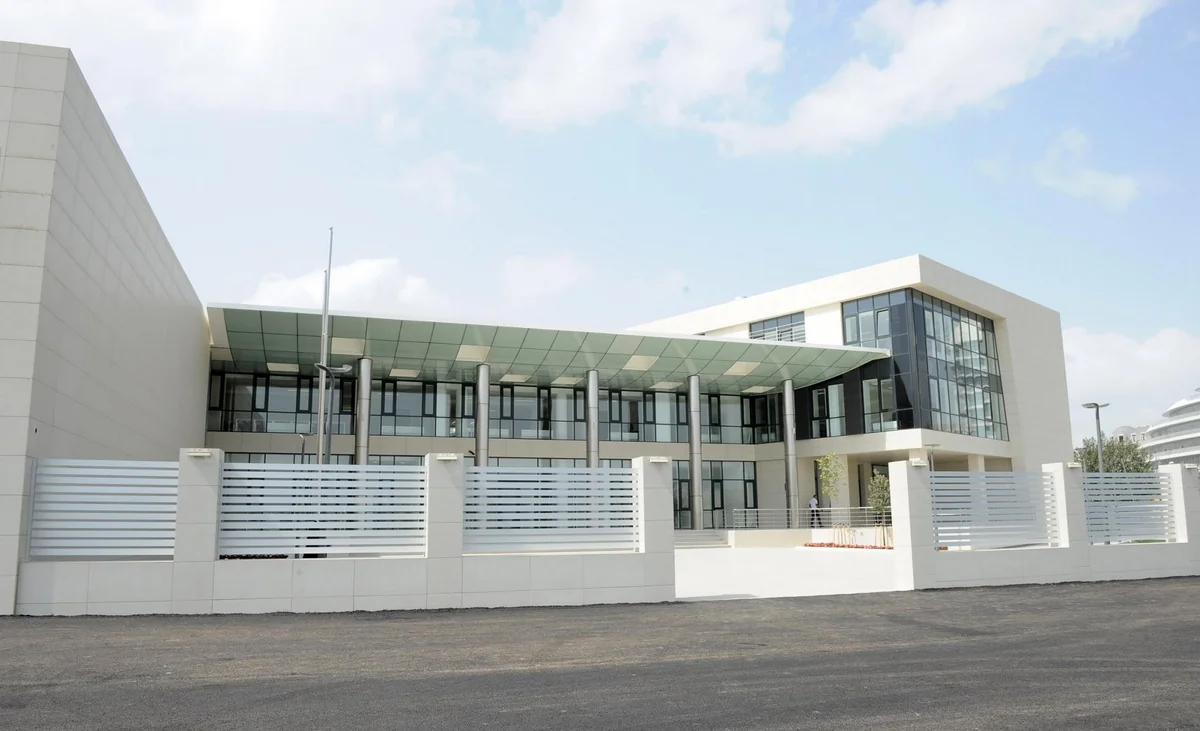 Reasons for stopping Baku French High School’s activity revealed