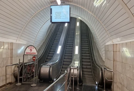 “Cəfər Cabbarlı” metrostansiyasında eskalatorun əsaslı təmirinə başlanılıb