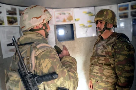 Azerbaijani Defence Minister inspects readiness of military units on frontline