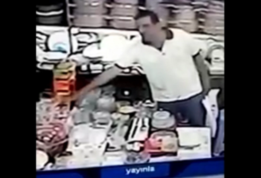 Sədərək ticarət mərkəzində dükandan pul oğurlayan şəxs kameraya düşüb - VİDEO