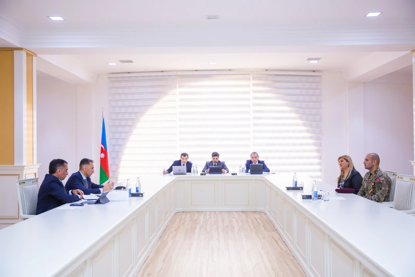 Rəşad Nəbiyev Salyanda vətəndaşları qəbul edib