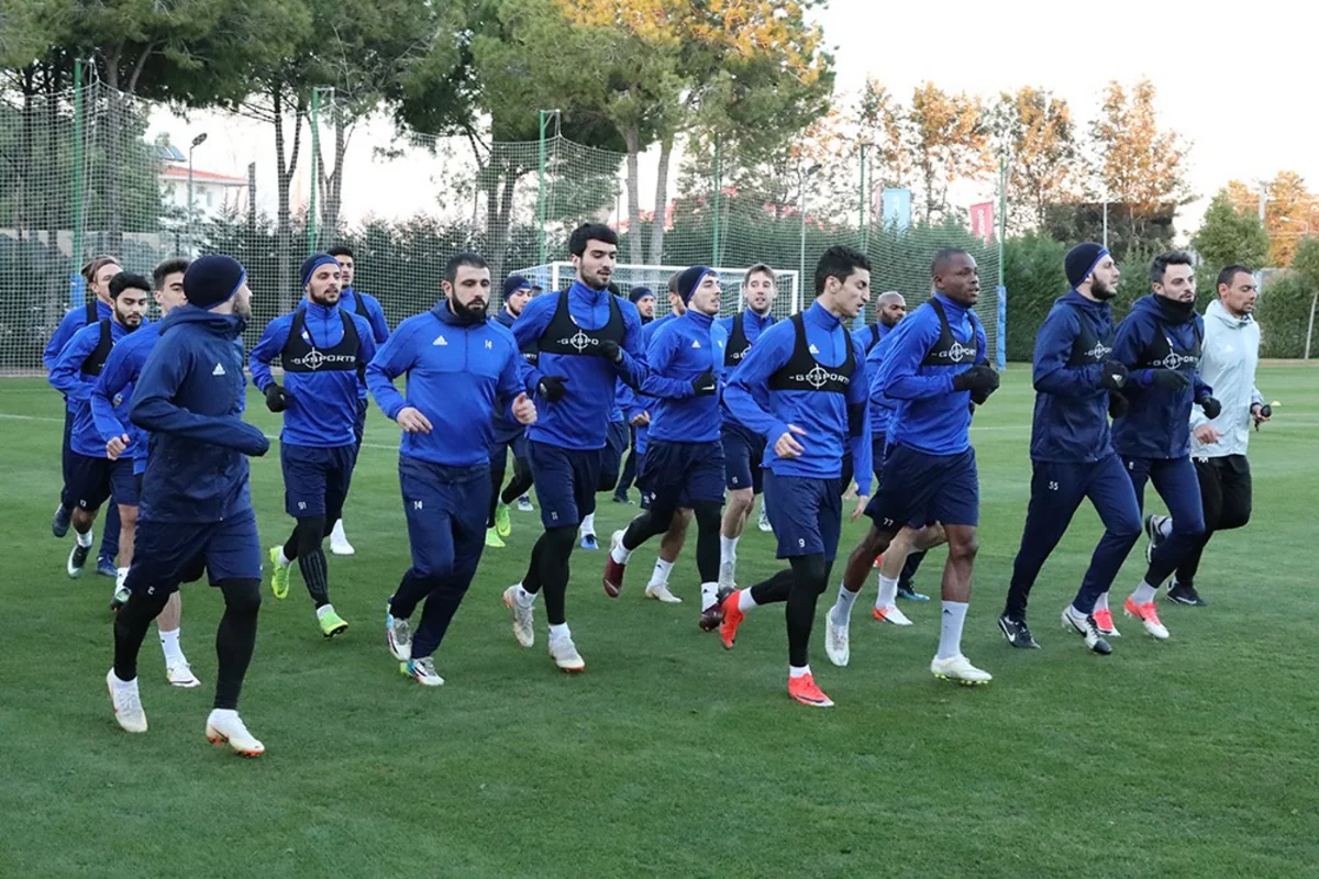 Azərbaycan klubları Antalyada yoxlama oyunlarına start verir