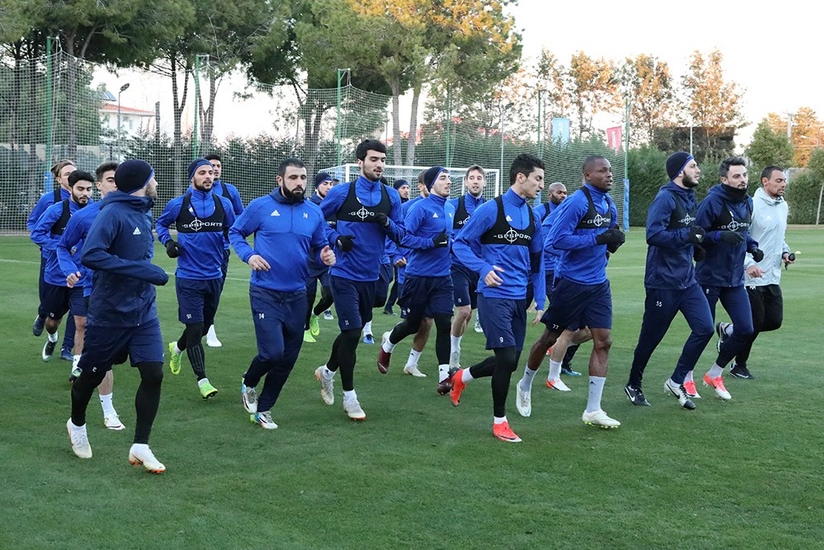 Azərbaycan klubları Antalyada yoxlama oyunlarına start verir