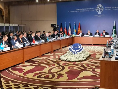 Elmar Məmmədyarov: İƏT əhalisi Azərbaycan üçün dost ailədir - YENİLƏNİB - FOTO