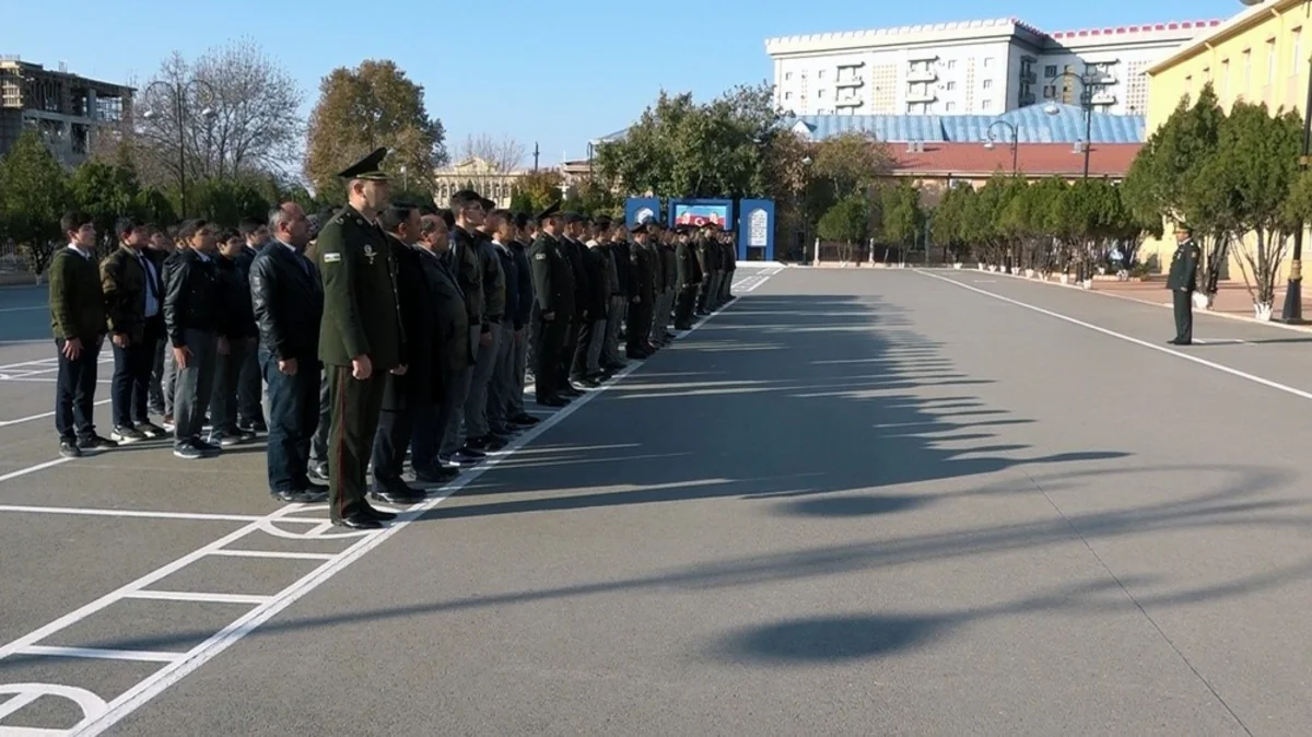 Məktəblilər Heydər Əliyev adına Hərbi Liseydə olub - VİDEO