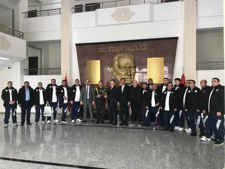 “Qarabağ qaziləri” amputant komandası Türkiyədə yoldaşlıq görüşü keçirib
