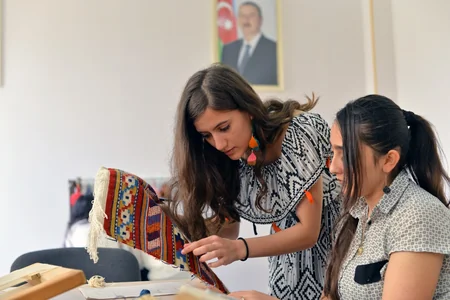 Regional İnkişaf İctimai Birliyi uşaqlar və gənclər üçün təsviri sənət sahəsində təlimlər təşkil edib
