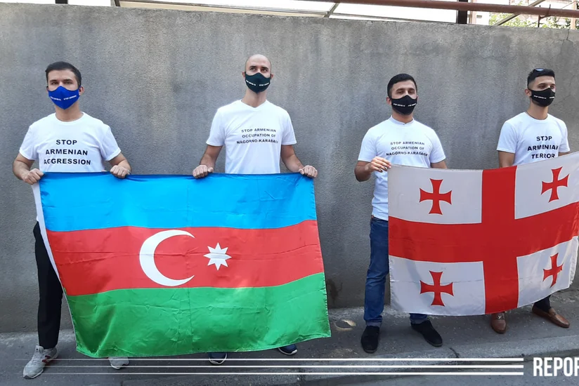 Ermənistanın Gürcüstandakı səfirliyi qarşısında etiraz aksiyası keçirilir