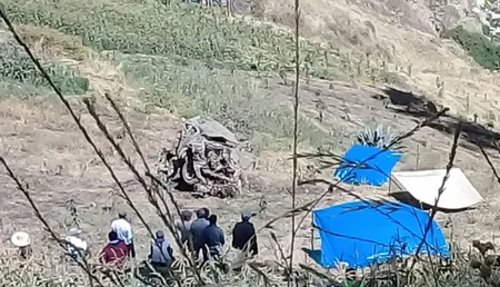 Автобус с паломниками перевернулся в Эквадоре