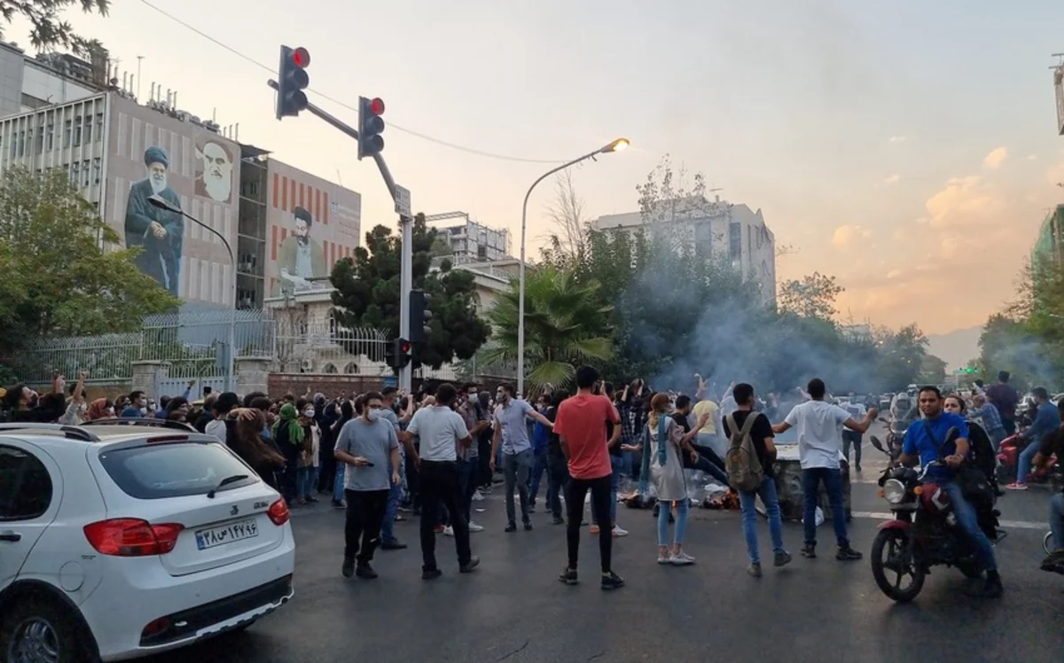 Over 70 media representatives arrested in Iran protests 