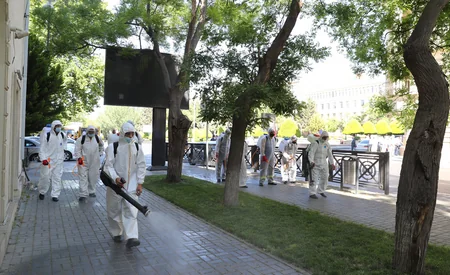 Bakı küçələrində daha bir dezinfeksiya işləri aparıldı