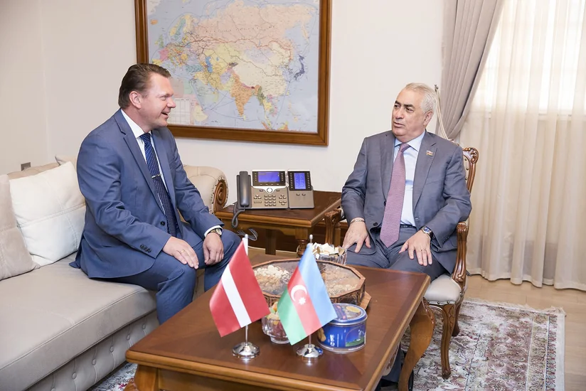 Latviya Azərbaycanla dəmir yolu daşımaları sahəsində əməkdaşlığı genişləndirmək istəyir