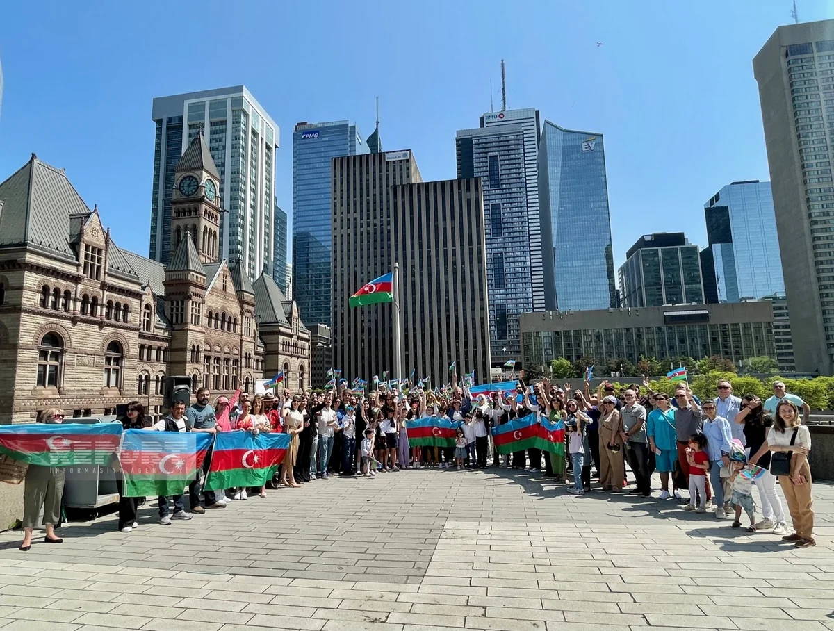 Azerbaijani flag raised in Toronto 