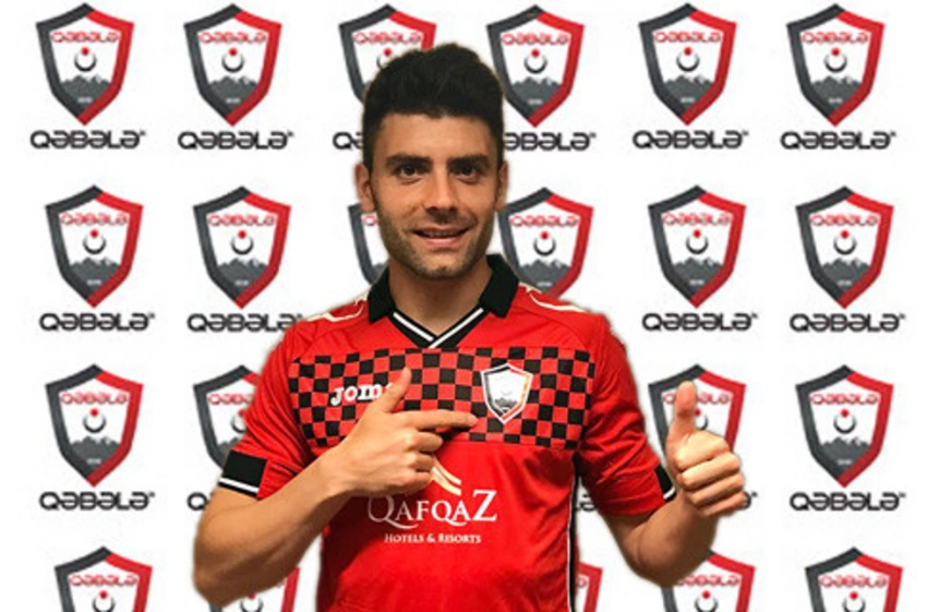 “Qəbələ” ispaniyalı futbolçu ilə yollarını ayırıb