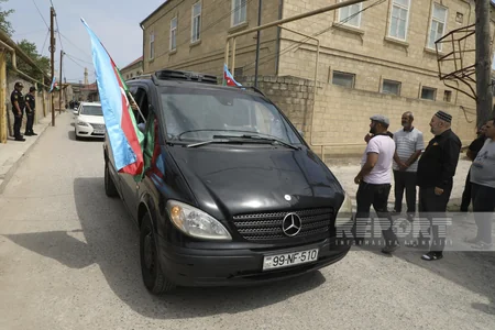 Maştağada Birinci Qarabağ müharibəsinin şəhidi Aydın Qurbanov dəfn edilib - YENİLƏNİB