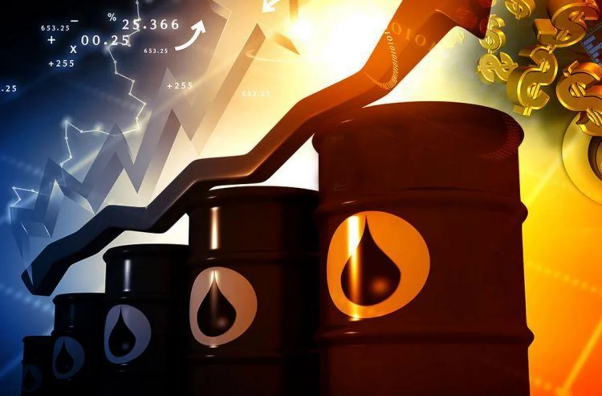 Azerbaijani oil price rises slightly