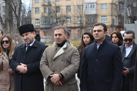 Ukrayna azərbaycanlıları Xocalı soyqırımını anıb - FOTO