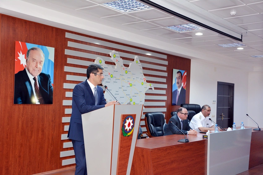 Hava Nəqliyyatında Baş Gömrük İdarəsində sahibkarlarla görüş keçirilib