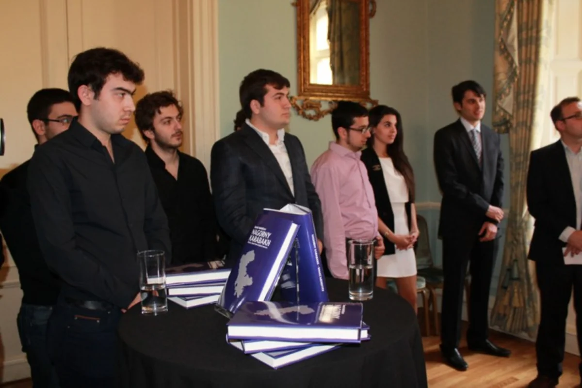 Akademik Ramiz Mehdiyevin “Dağlıq Qarabağ: məxəzlərdən oxunmuş tarix” kitabının Londonda təqdimatı olub
