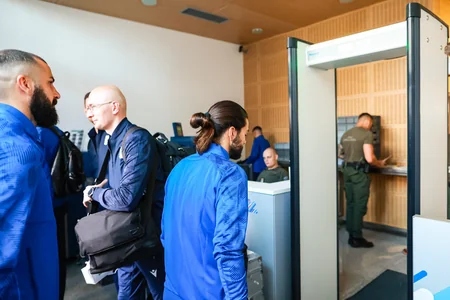 Lex Qarabağla oyun üçün Bakıya yollanıb