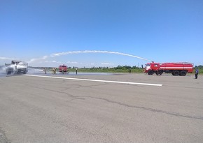 МЧС провело учения в Международном аэропорту Лянкярана